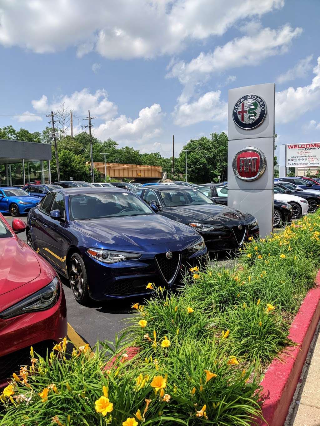 The Autobarn Alfa Romeo | 1034 Chicago Ave, Evanston, IL 60202, USA | Phone: (847) 866-7100