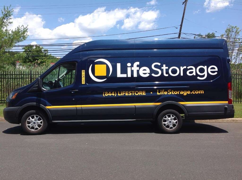 Life Storage | 338 NJ-34, Matawan, NJ 07747, USA | Phone: (732) 290-8007