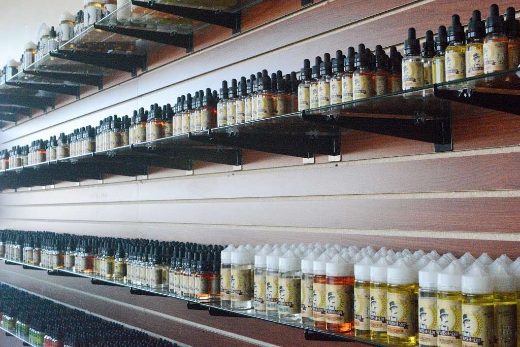 Sir Vapes-A-Lot | 10232 E US Hwy 36, Avon, IN 46123 | Phone: (317) 384-1932