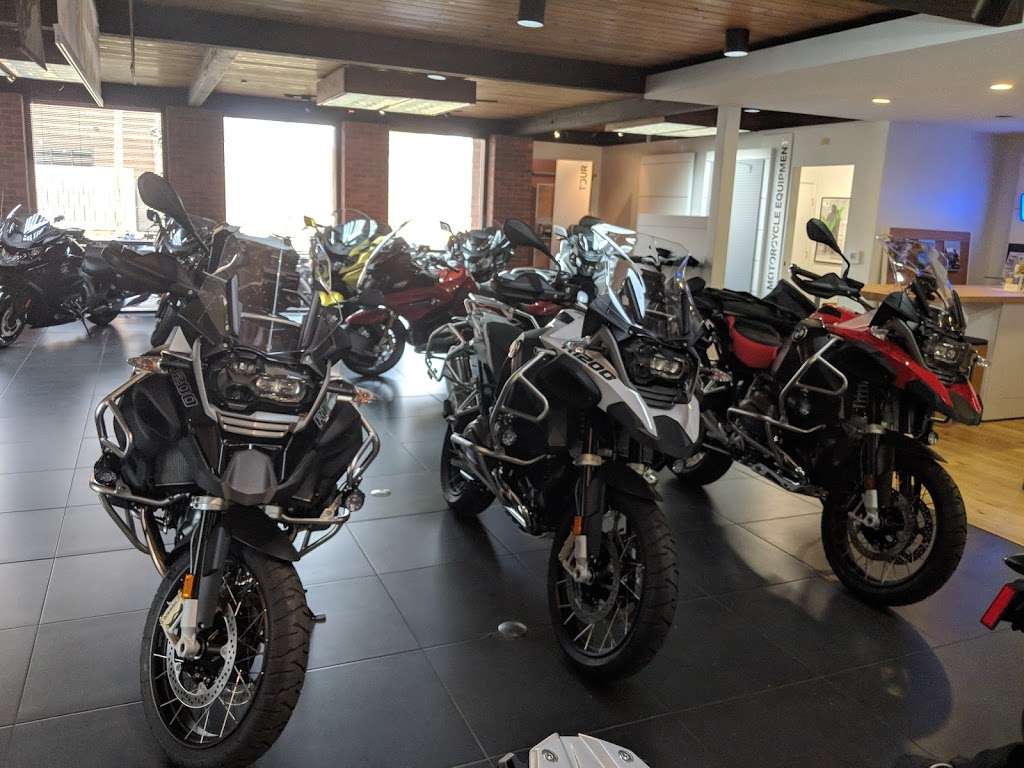 Foothills BMW/Triumph Motorcycles | 1435 Wadsworth Blvd, Lakewood, CO 80214, USA | Phone: (303) 202-1400