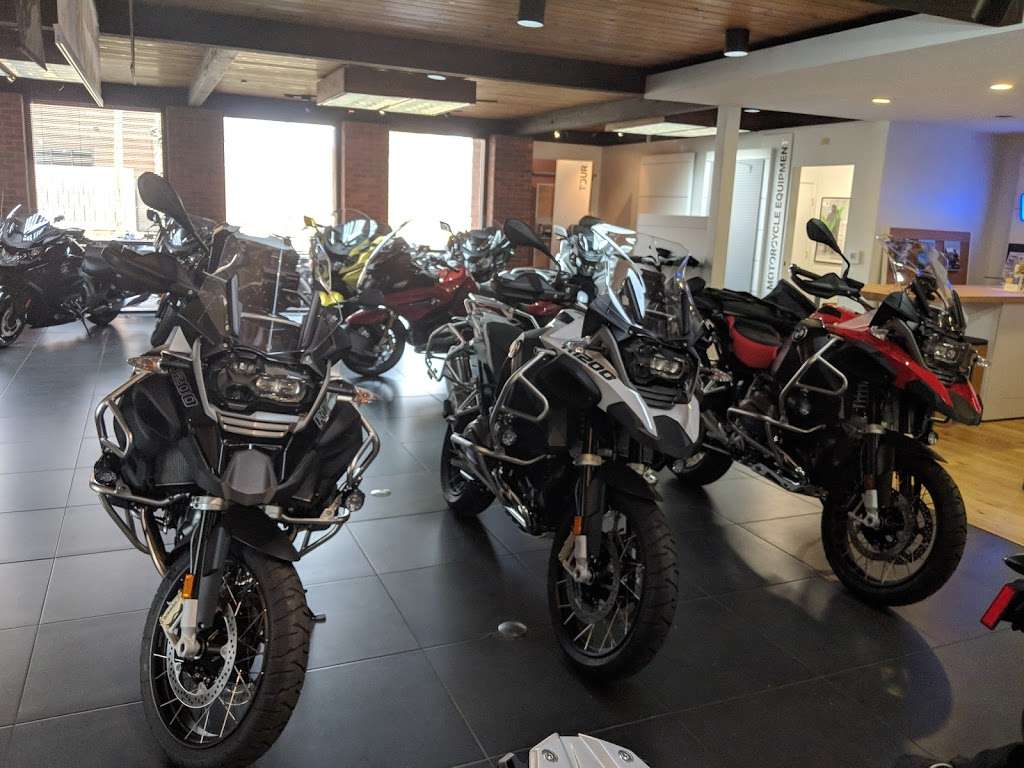 Foothills BMW/Triumph Motorcycles | 1435 Wadsworth Blvd, Lakewood, CO 80214 | Phone: (303) 202-1400