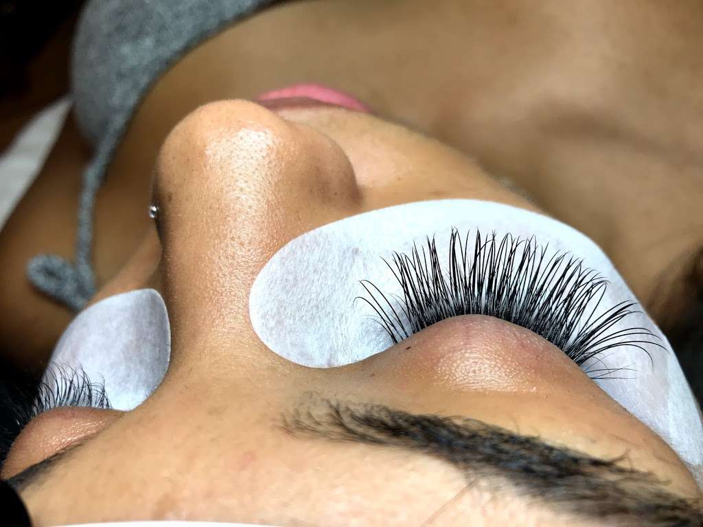 7 Loyal Lashes | 10931 Indian Head Hwy, Fort Washington, MD 20744, USA | Phone: (202) 853-8190