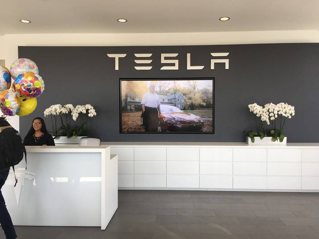 Tesla Service Center | 48370 Kato Rd, Fremont, CA 94538, USA | Phone: (510) 249-3650