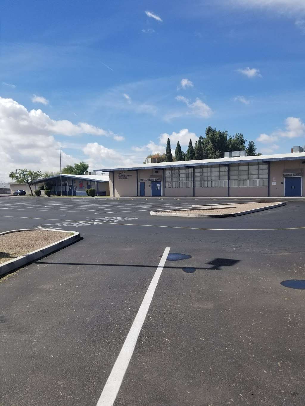 Manzanita Elementary School | 8430 N 39th Ave, Phoenix, AZ 85051, USA | Phone: (602) 347-2200