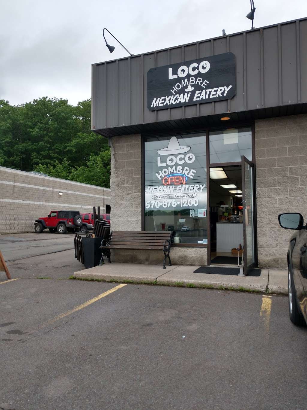 Loco Hombre | 661 Scranton Carbondale Hwy, Archbald, PA 18403, USA | Phone: (570) 876-1200