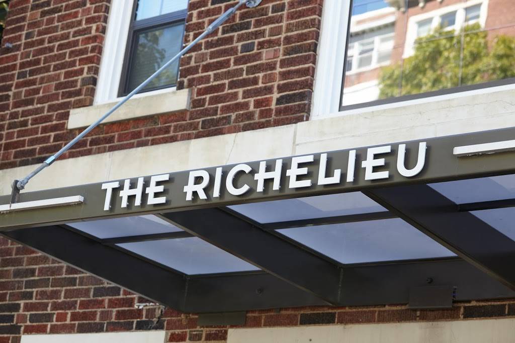 The Richelieu Apartments | 405 E Armour Blvd, Kansas City, MO 64109, USA | Phone: (816) 656-2451