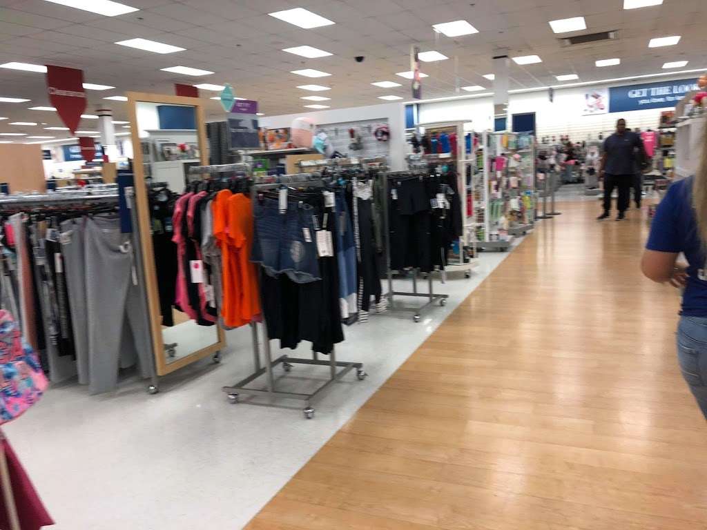 Marshalls | 5922 E Sam Houston Pkwy N, Houston, TX 77049, USA | Phone: (281) 436-1221