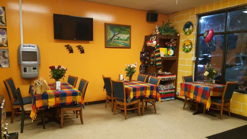 Hacienda De Los Perez Mexican Grill | 50 Industrial Dr #104, Gilberts, IL 60136, USA | Phone: (847) 844-4191