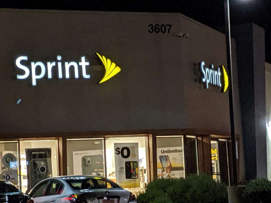 Sprint Store | 3607 E Bell Rd Ste 7-8, Phoenix, AZ 85032, USA | Phone: (602) 923-0644