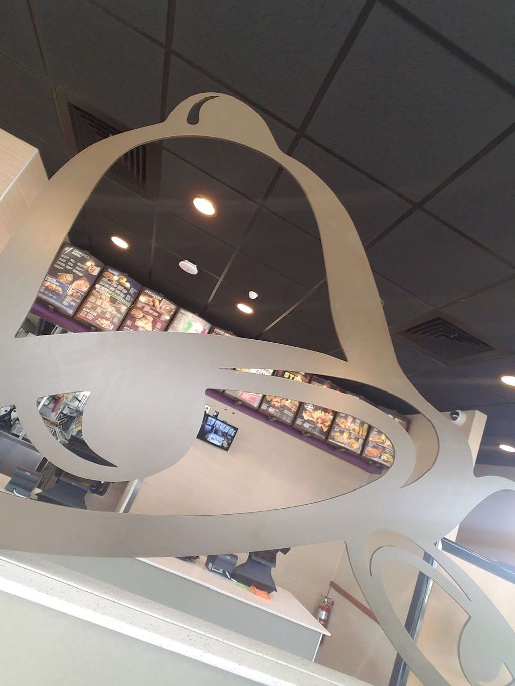 Taco Bell | 3902 S Post Rd, Indianapolis, IN 46239, USA | Phone: (317) 862-2802