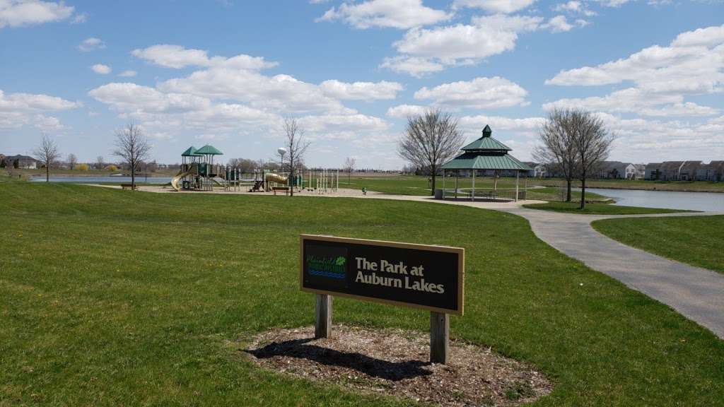 The Park at Auburn Lakes | 11707 Millennium Pkwy, Plainfield, IL 60585, USA | Phone: (815) 436-8813