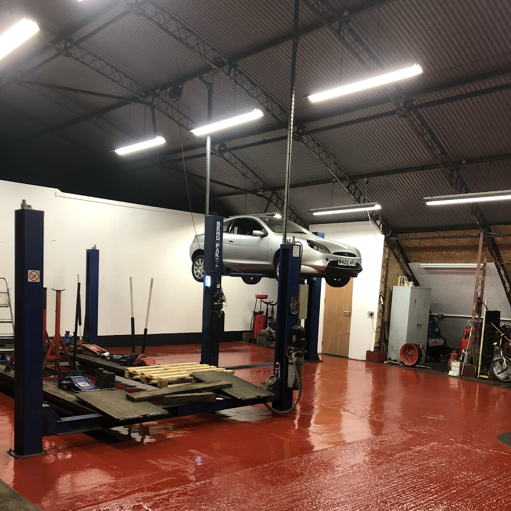 RICKS CAR CARE SULLENS FARM SUNNINGS LANE Upminster RM14 2DQ UK 