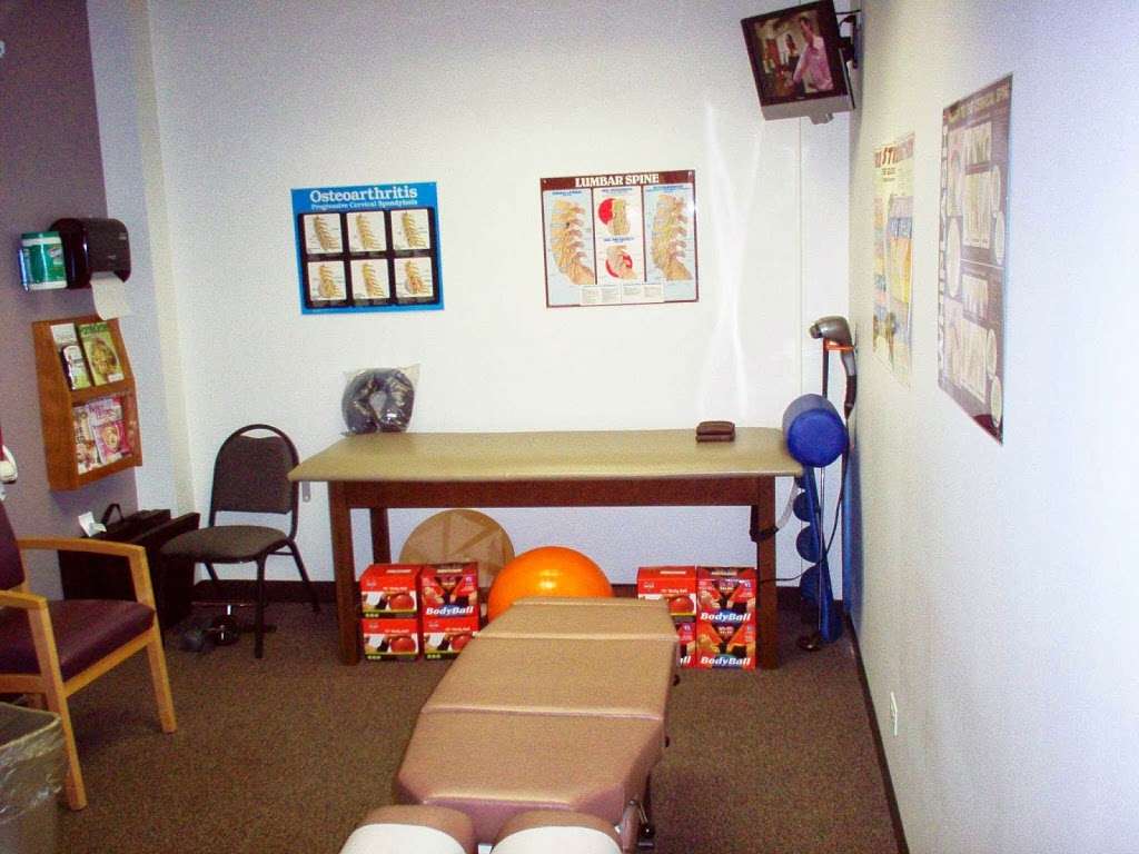 Advanced Back Center | 303 Army Trail Rd, Bloomingdale, IL 60108, USA | Phone: (630) 529-2225