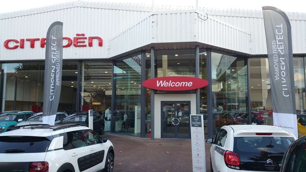 Citroen | Capital Interchange Way, London TW8 0EX, UK | Phone: 020 8987 4001