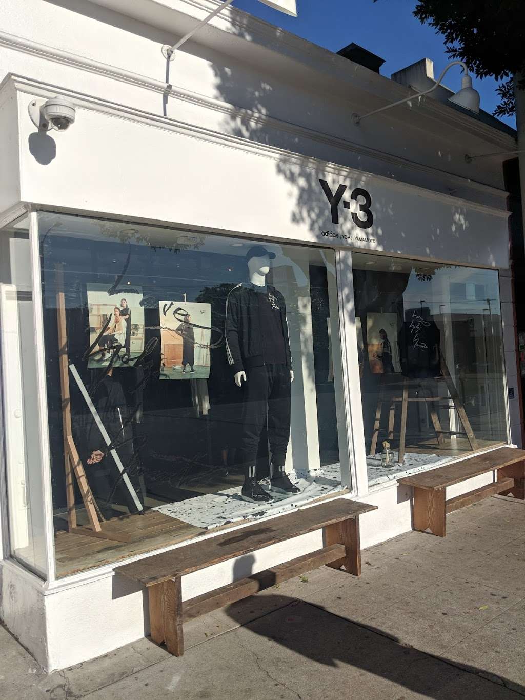 Y-3 | 138 South La Brea Ave, Los Angeles, CA 90036 | Phone: (323) 746-5060