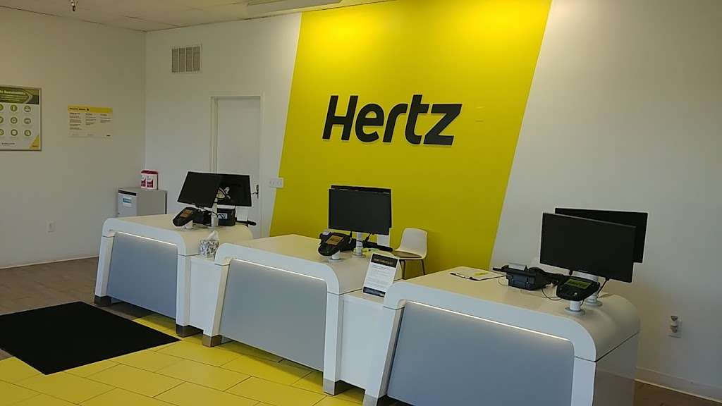 Hertz Rent A Car | 7271 W 105th St, Overland Park, KS 66210 | Phone: (913) 381-5519