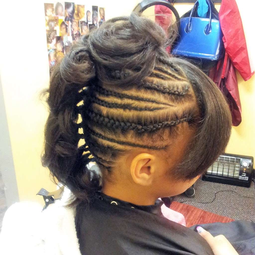 One Beauty Natural Beauty Natural Hair & Spa | 7845 Michigan Rd, Indianapolis, IN 46268, USA | Phone: (317) 496-0840