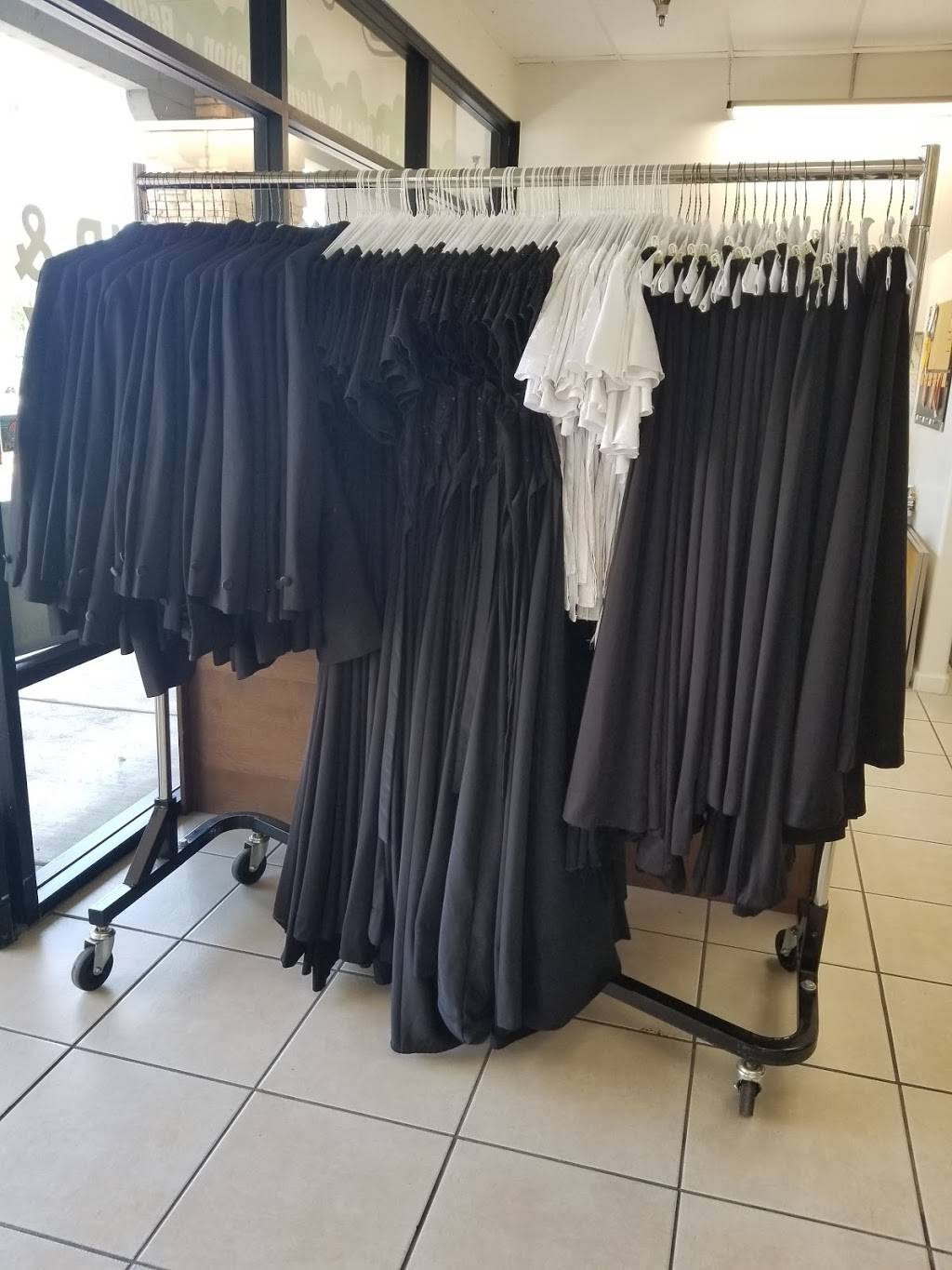 Happy Cleaners & Tailors | 4406 S Higley Rd #102, Gilbert, AZ 85297 | Phone: (480) 279-3551