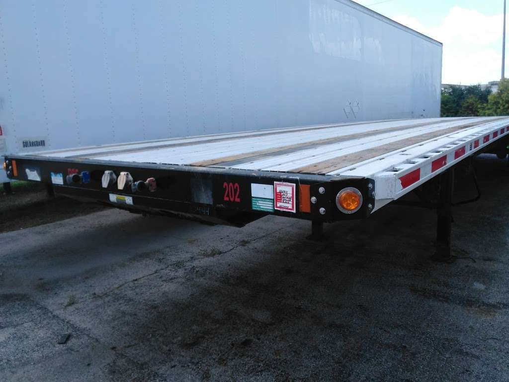 Arrow Truck Sales | 7920 East Fwy, Houston, TX 77029, USA | Phone: (713) 673-6575