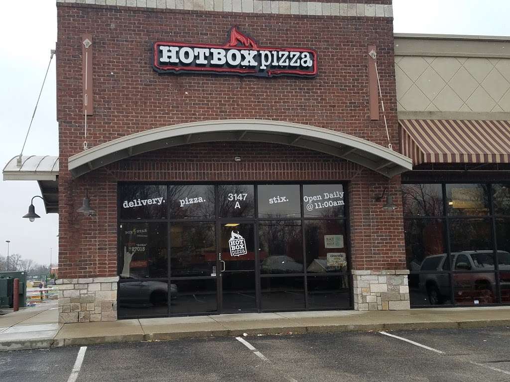 Hot Box Pizza | 3147 Smith Valley Rd, Greenwood, IN 46142 | Phone: (317) 300-3030