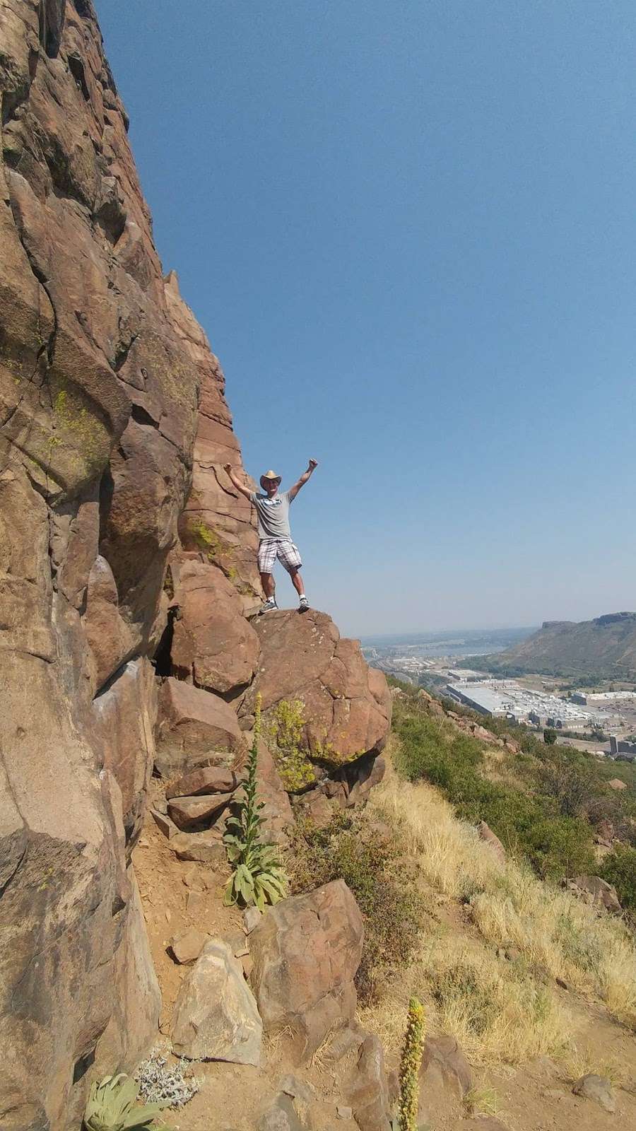 Golden cliffs - Brown Cloud Area | Golden, CO 80403, USA