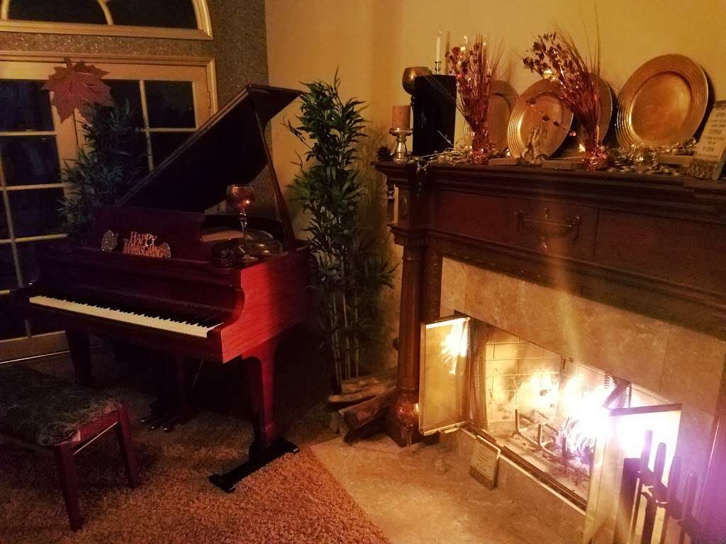 Pianist for Christmas | 5531 Fulton Ave, Sherman Oaks, CA 91401, USA | Phone: (818) 857-6329