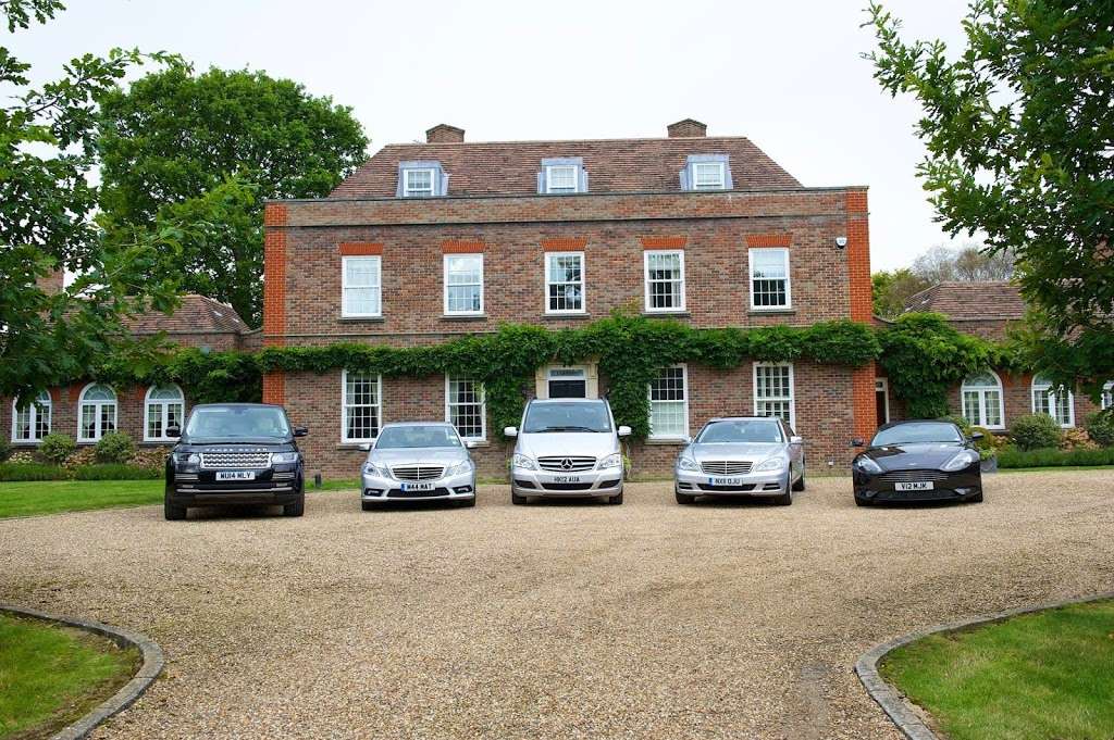 Kent Chauffeurs & Executive Travel | Transfesa Rd, Paddock Wood, Tonbridge TN12 6UU, UK | Phone: 01892 882636