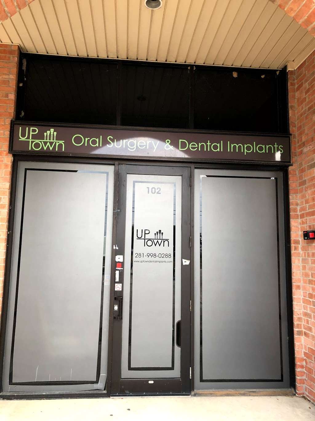 Uptown Oral Surgery & Dental Implants | 6429 Fairmont Pkwy #102, Pasadena, TX 77505, USA | Phone: (713) 981-0000