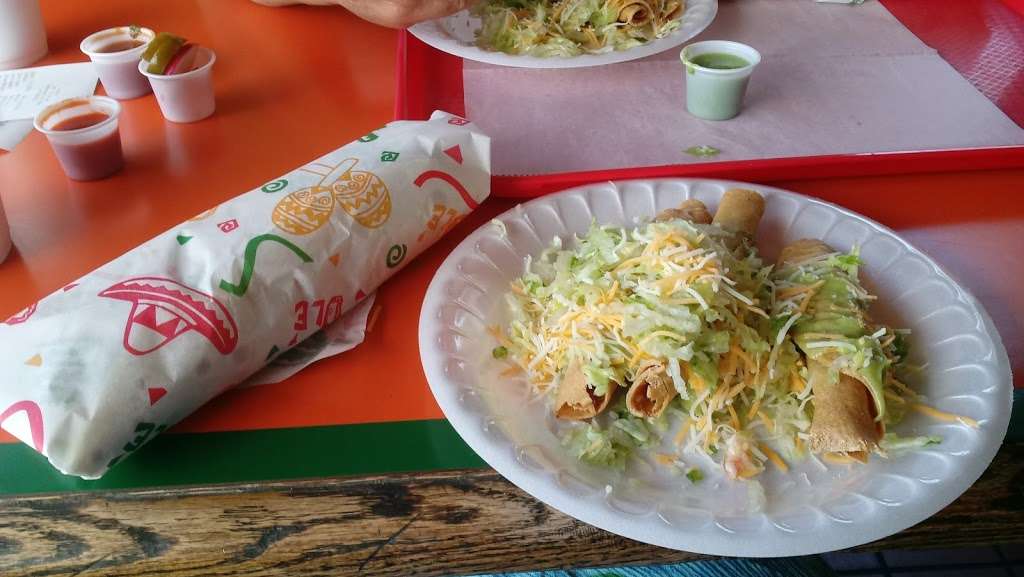 Panchos Mexican Food | 11407 US-24, Independence, MO 64054 | Phone: (816) 836-6803