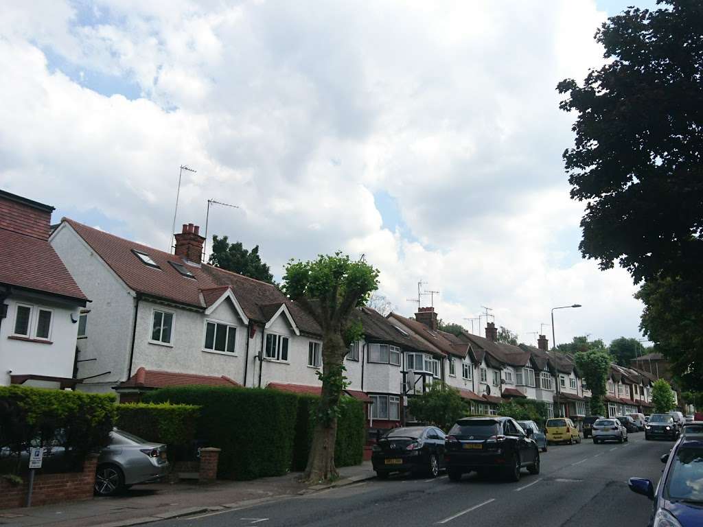 Wellgarth Road | London NW11 7TA, UK