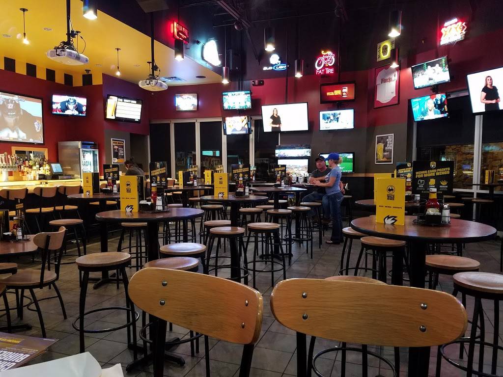 Buffalo Wild Wings | 2510 W Happy Valley Rd #1241, Phoenix, AZ 85085, USA | Phone: (623) 207-6900