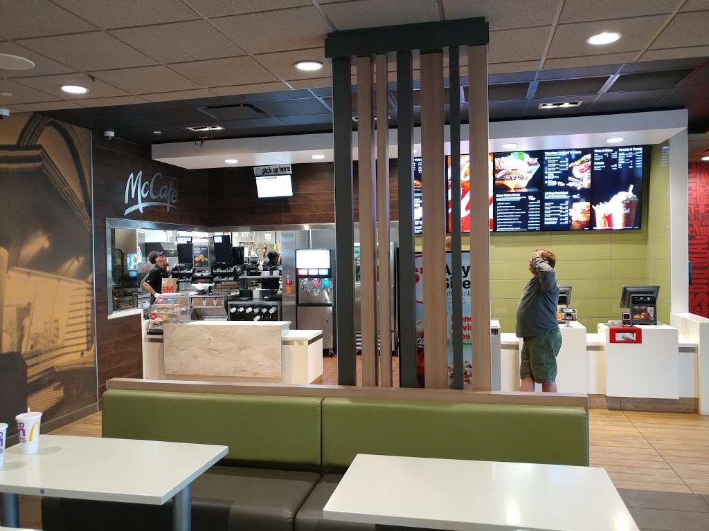 McDonalds | 3507 S Franklin, Michigan City, IN 46361, USA | Phone: (219) 872-0411