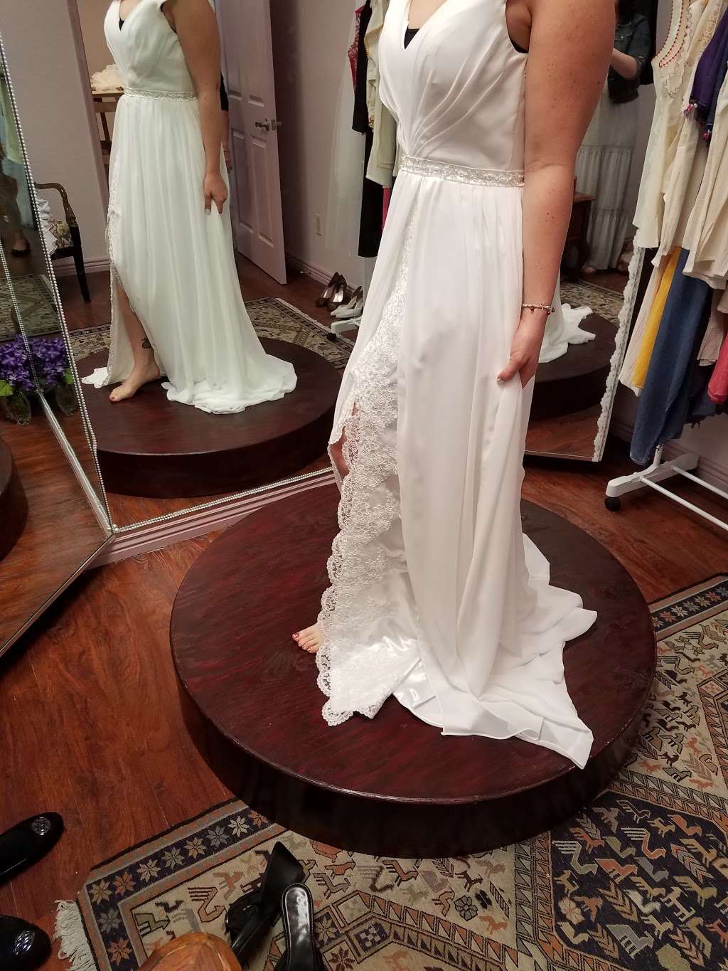 BRIDAL STORE MERRYROSE & We have ALTERATIONS AND DRY CLEAN servi | 1989 W Elliot Rd #23, Chandler, AZ 85224, USA | Phone: (480) 809-6392