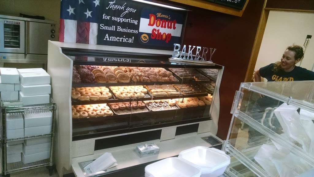 Marrios Donut Shop | 8930 W 95th St, Overland Park, KS 66212, USA | Phone: (913) 291-1606