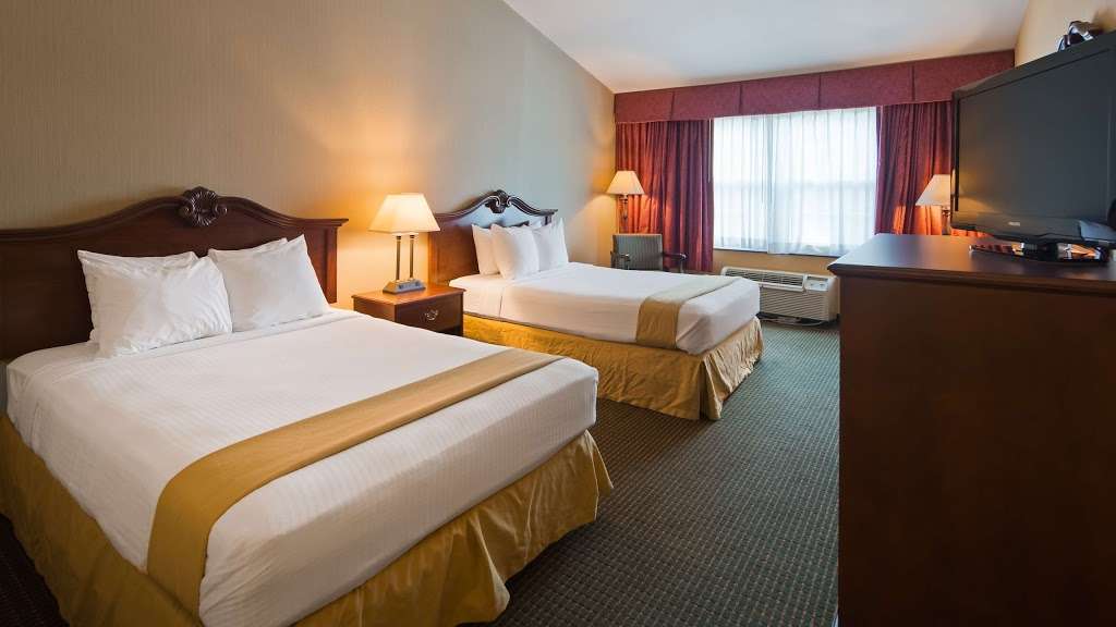 Best Western Falls Church - Arlington Area - CLOSED | 6633 Arlington Blvd, Falls Church, VA 22042 | Phone: (703) 532-9000