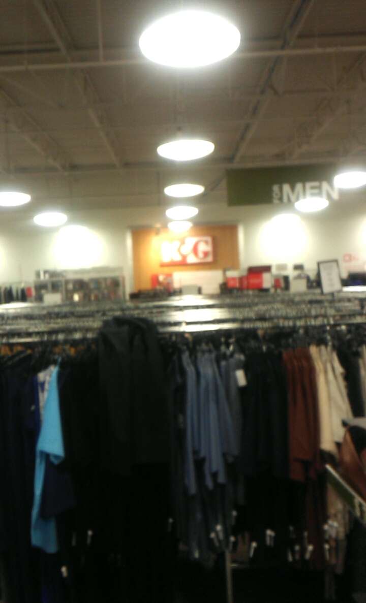 K&G Fashion Superstore | 667 North Cockrell Hill, Duncanville, TX 75116, USA | Phone: (972) 298-1718