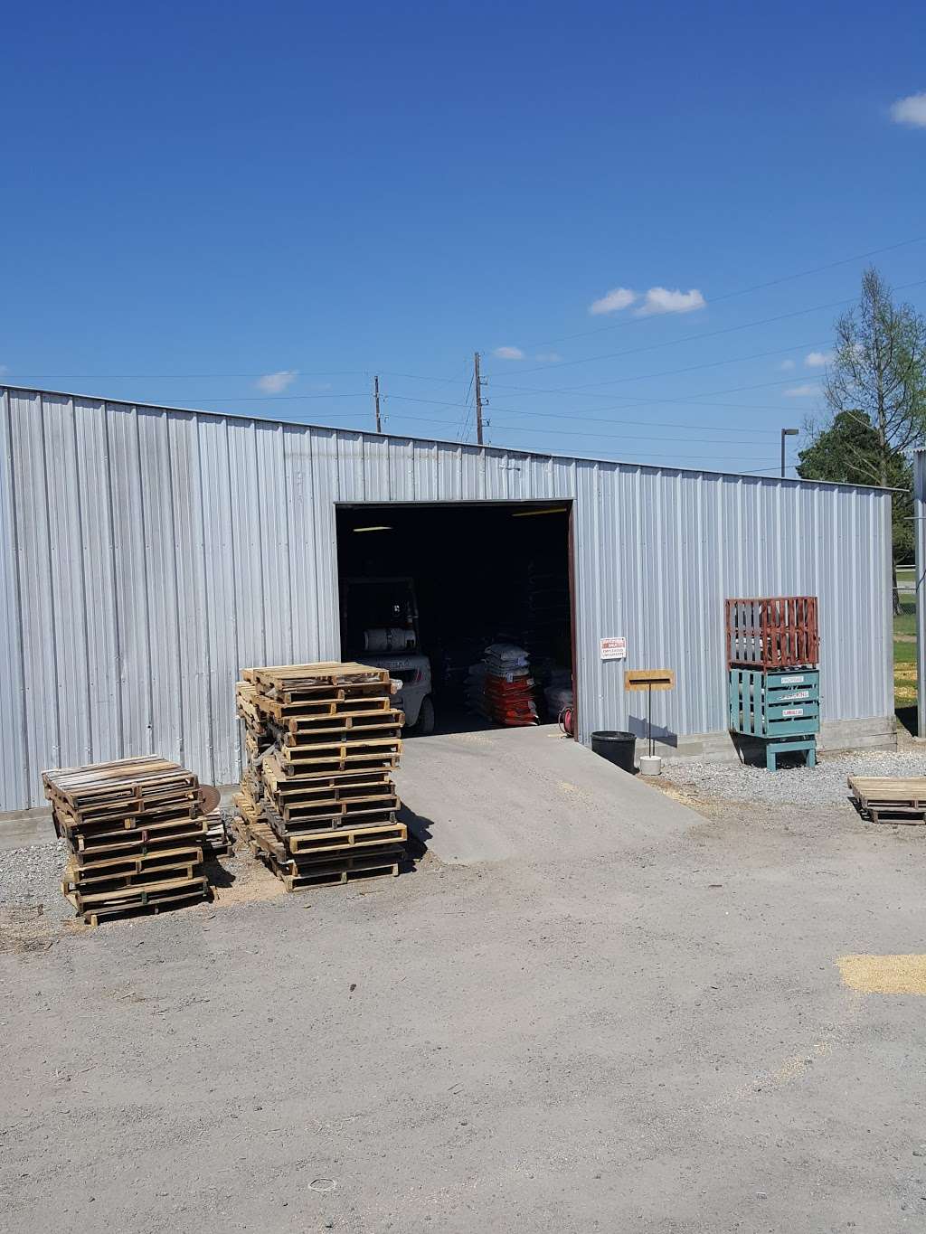 D & D Feed & Supply Inc | 16915 Farm to Market 2920, Tomball, TX 77377 | Phone: (281) 351-7144