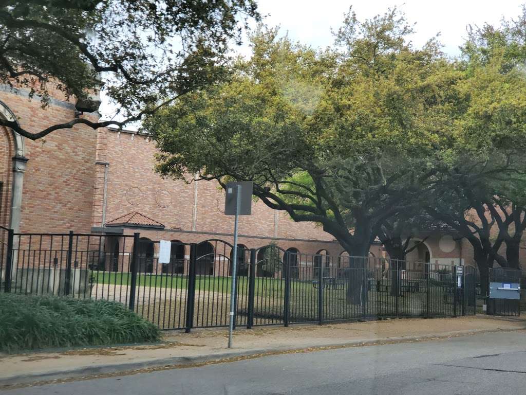 St. Thomas Episcopal School | 4900 Jackwood St, Houston, TX 77096, USA | Phone: (713) 666-3111