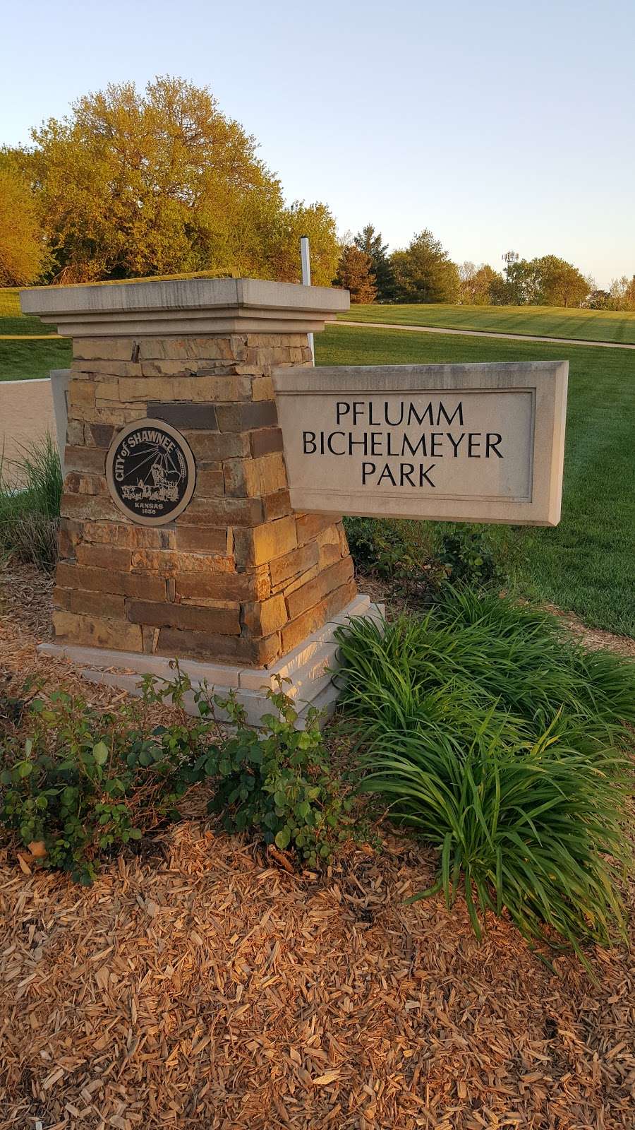 Pflumm Bichelmeyer Park | 5928 Pflumm Rd, Shawnee, KS 66216, USA