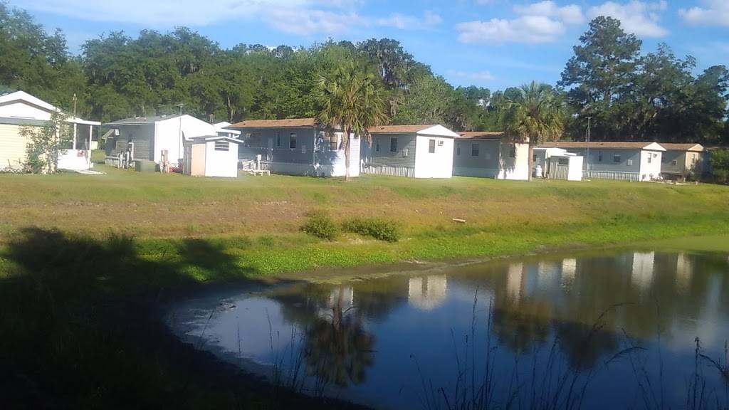 Golden Pond Village | 3233 SE 110th St, Ocala, FL 34480, USA | Phone: (352) 245-2334