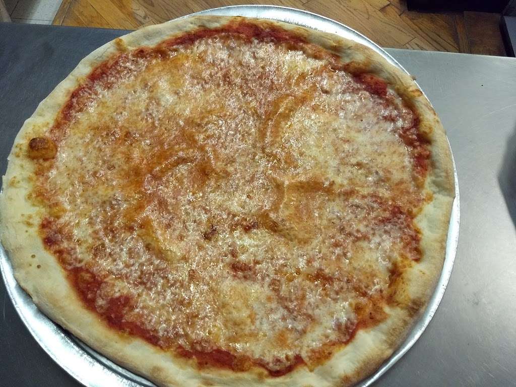 Red Moon Pizza | 3371 US-1, Lawrence Township, NJ 08648, USA | Phone: (609) 452-1510