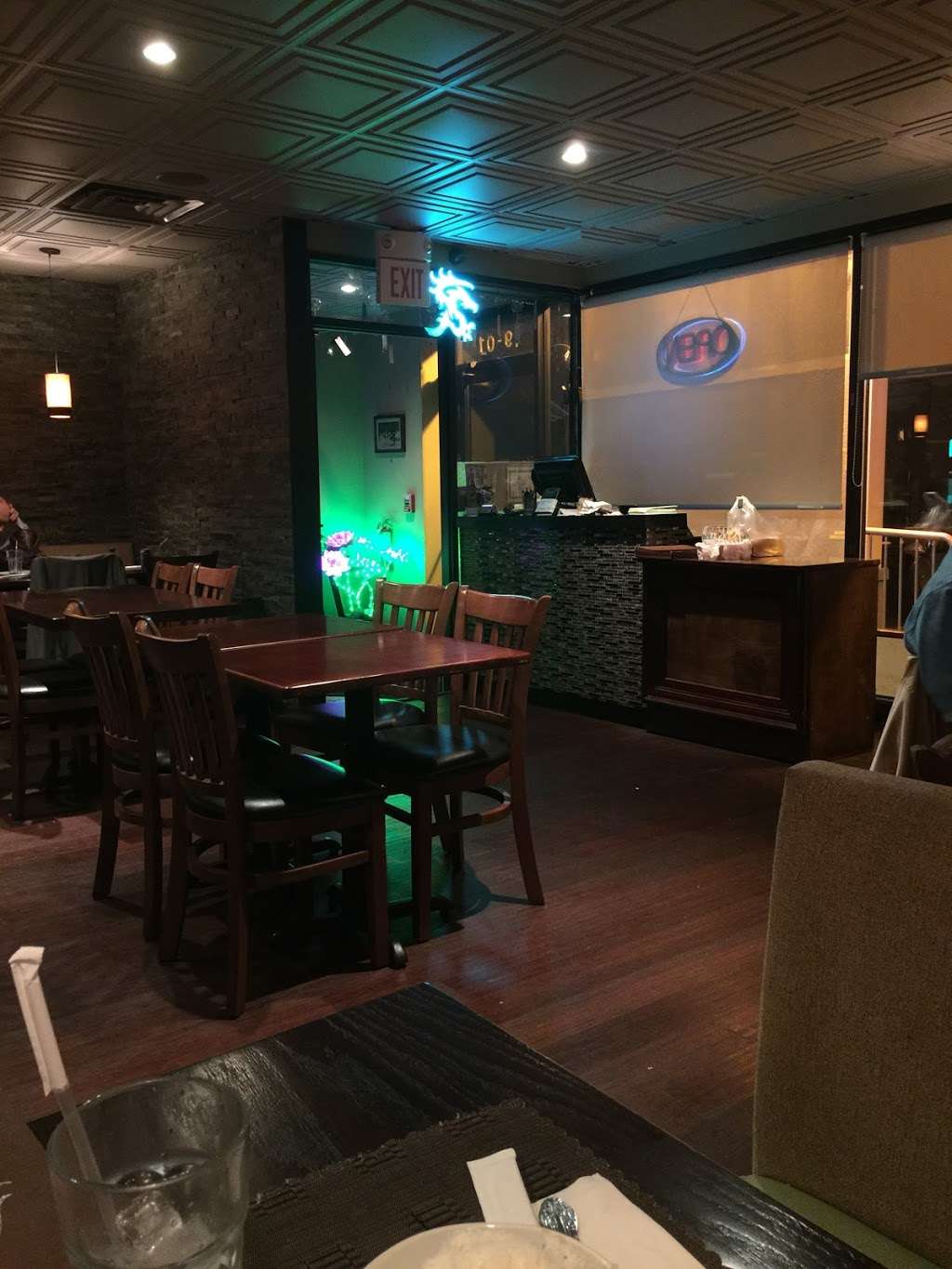 Green Dragon of Glen Rock | 914 Prospect St, Glen Rock, NJ 07452, USA | Phone: (201) 509-8818