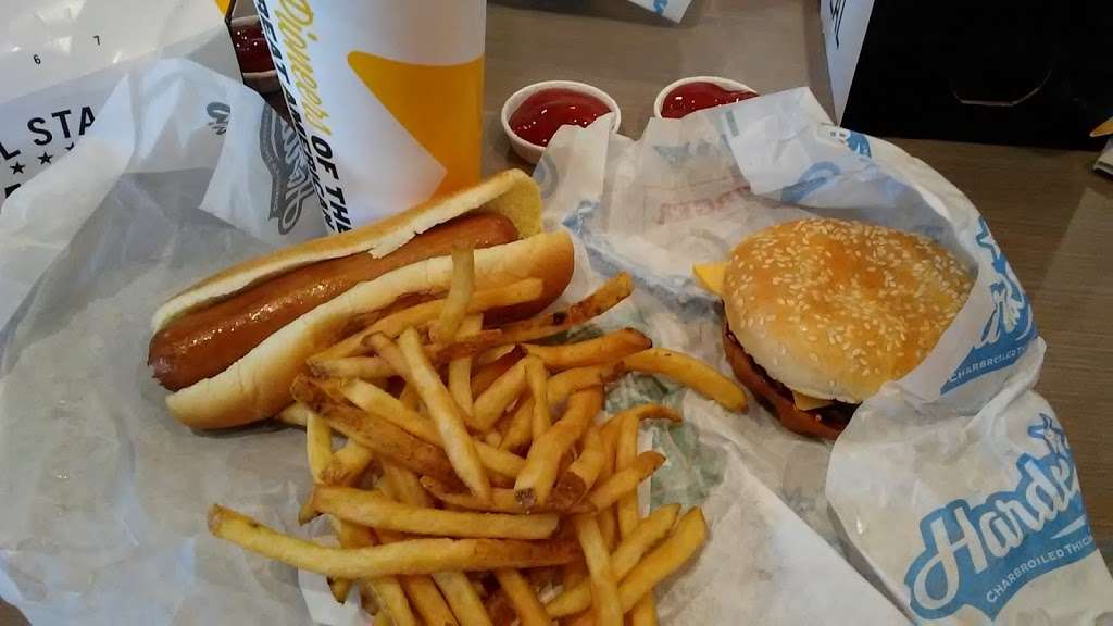 Hardees | 5373 Bannister Rd, Kansas City, MO 64137 | Phone: (816) 966-4550