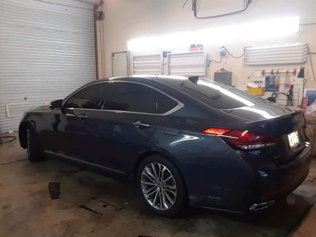 SuperiorTints.net | 20125 NW 67th Ave, Hialeah, FL 33015, USA | Phone: (305) 625-3121