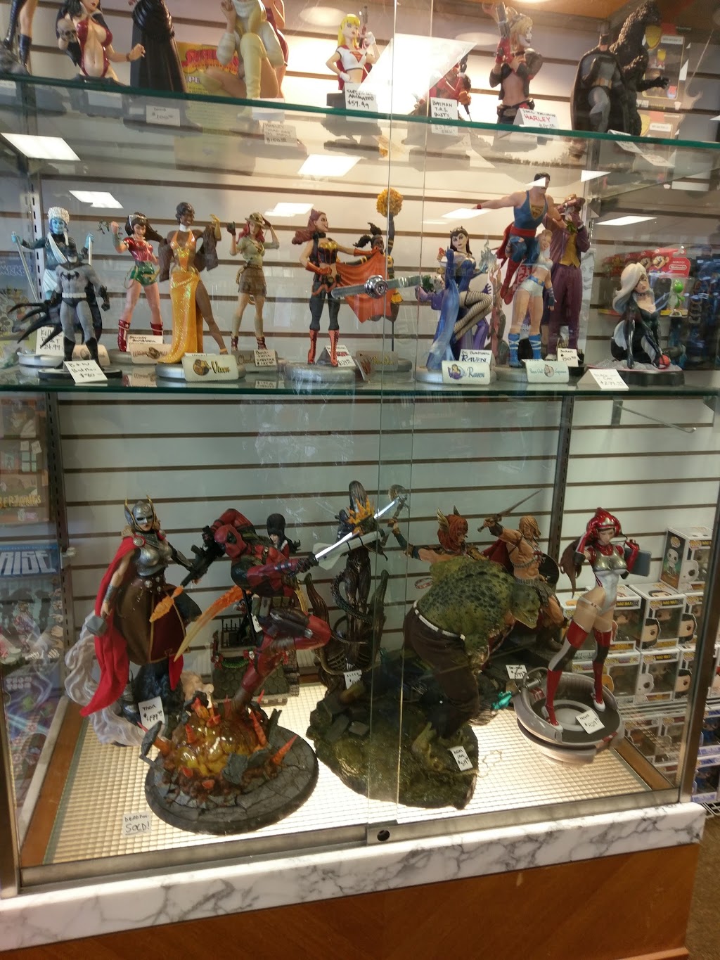 Hot Comics and Collectibles | 4400 Osseo Rd, Minneapolis, MN 55412 | Phone: (763) 593-1223