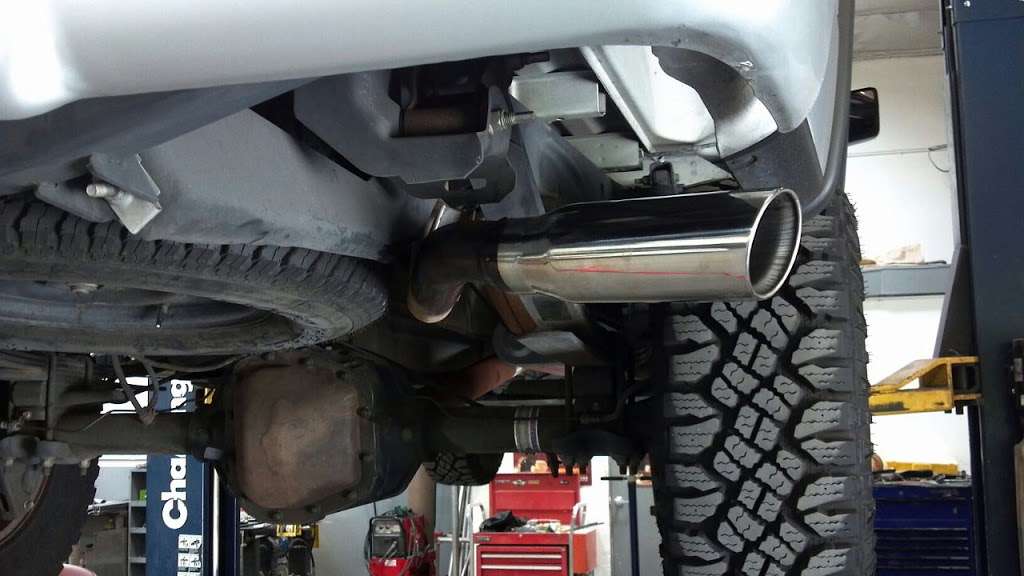 Laras Muffler and Leaf Spring Repair | 5870 Obispo Ave, Long Beach, CA 90805, USA | Phone: (562) 470-7447