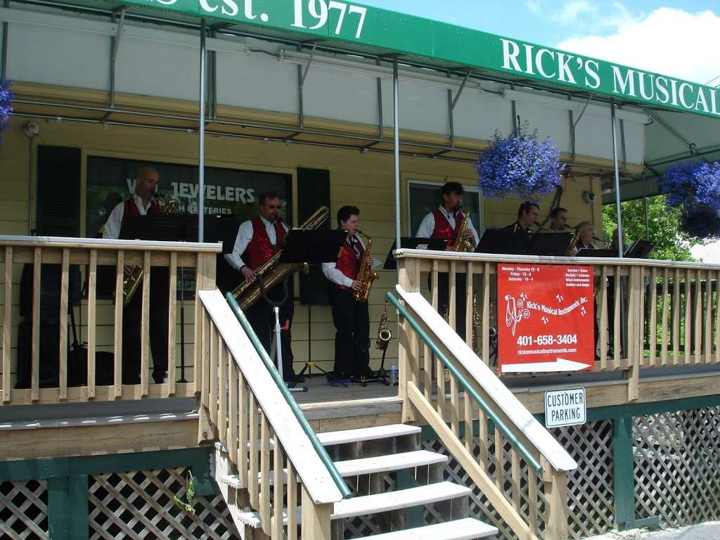 Ricks Musical Instruments, Inc. | 2352 Mendon Rd, Cumberland, RI 02864, USA | Phone: (401) 658-3404