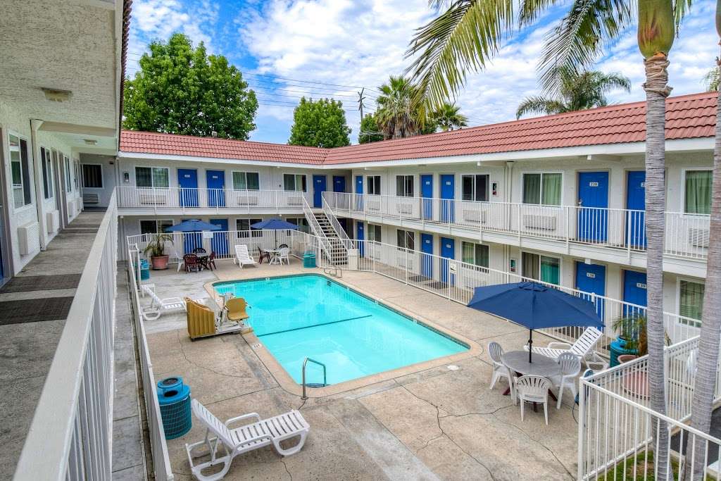 Motel 6 Costa Mesa | 1441 Gisler Ave, Costa Mesa, CA 92626 | Phone: (714) 957-3063