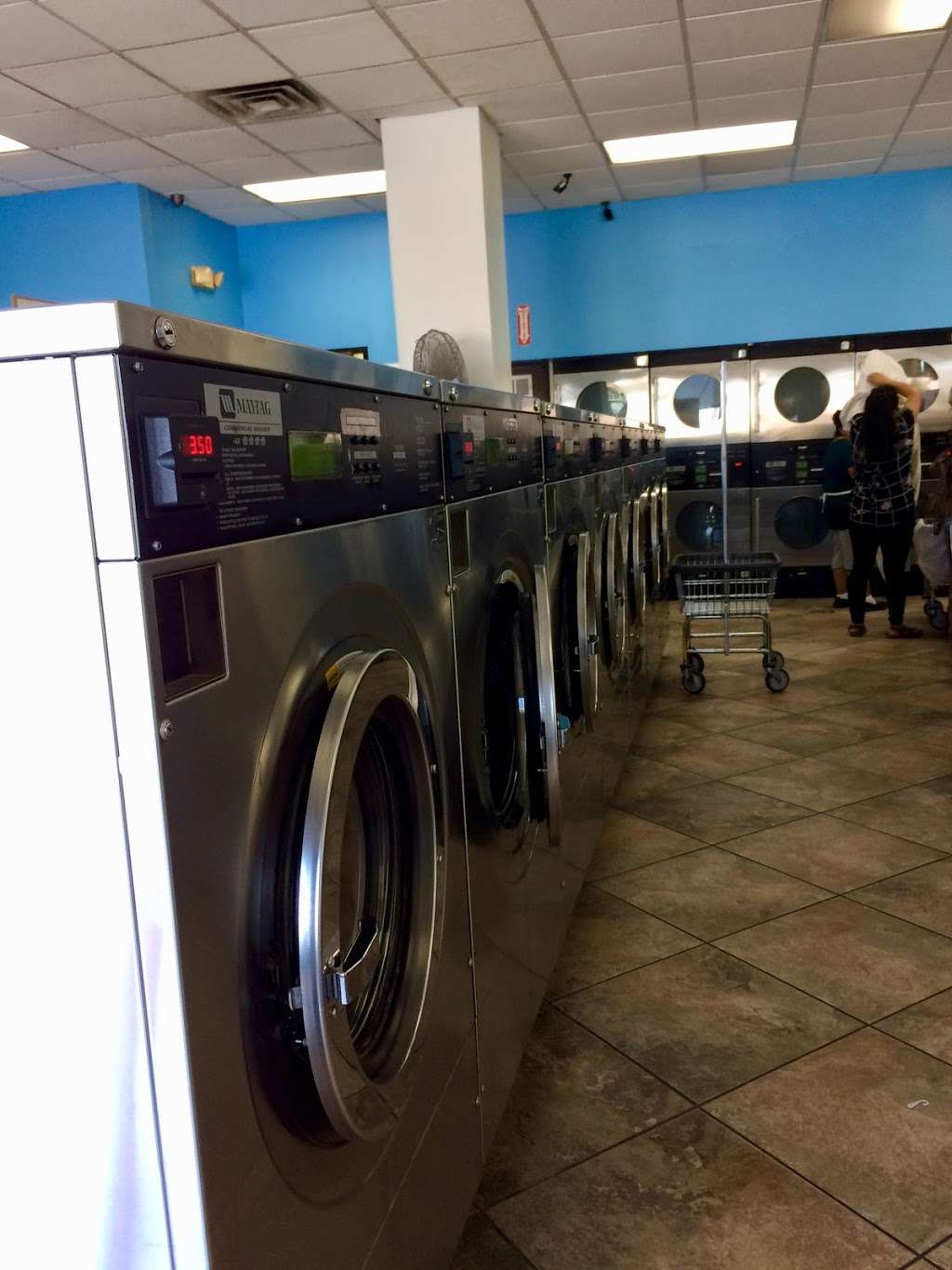 LAUNDRY TIME | 10810 S Prairie Ave, Inglewood, CA 90303, USA | Phone: (213) 295-6818