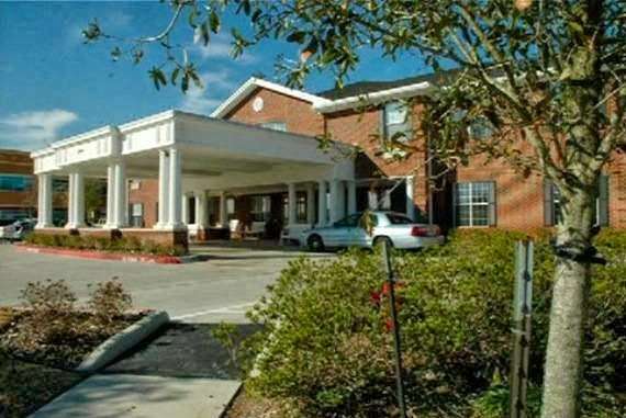 Colonial Oaks Senior Living at Westchase | 11395 Richmond Ave, Houston, TX 77082, USA | Phone: (281) 759-2900